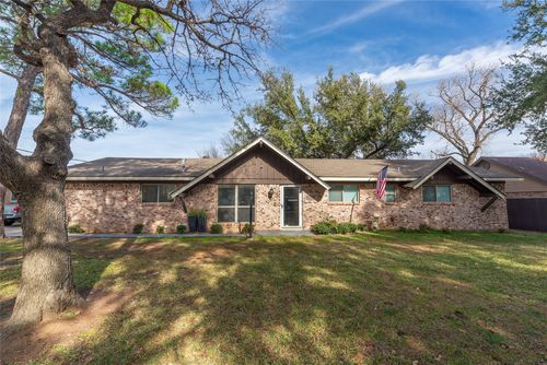 2124 Ridge Ln, Grapevine, TX, 76051-4647 | Card Image