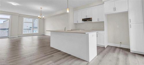 33-271 Grey Silo Rd, Waterloo, ON, N2K0E9 | Card Image