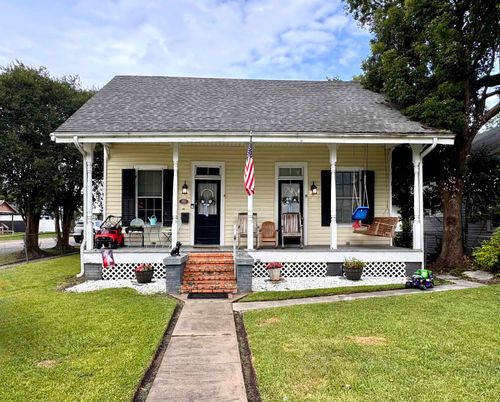922 Fourth St, Morgan City, LA, 70380 | Card Image