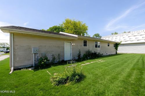 310 Oakland Ave, Findlay, OH, 45840-5321 | Card Image