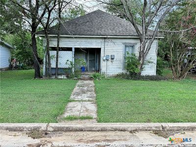 214 Spindletop Street, House other with 2 bedrooms, 1 bathrooms and null parking in Gatesville TX | Image 1