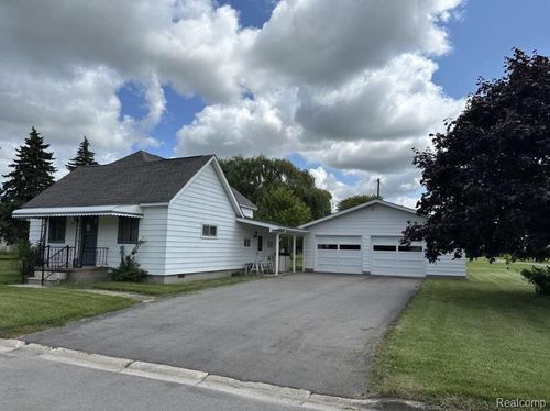 239 Leipprandt St, Pigeon, MI, 48755-5133 | Card Image