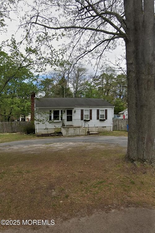 259 Lanes Pond Rd, Howell, NJ, 07731-8648 | Card Image