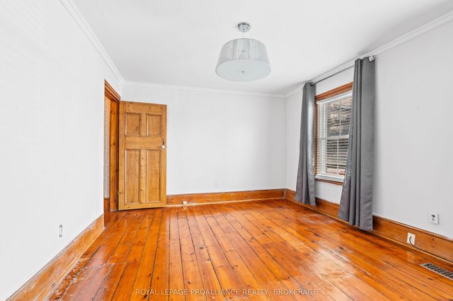 270 Wellington St, House attached with 2 bedrooms, 2 bathrooms and null parking in Kingston ON | Image 18