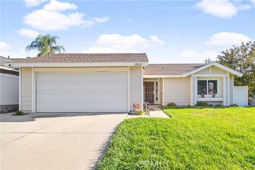  Fenwick Way, Highland, CA, 92346 | Card Image