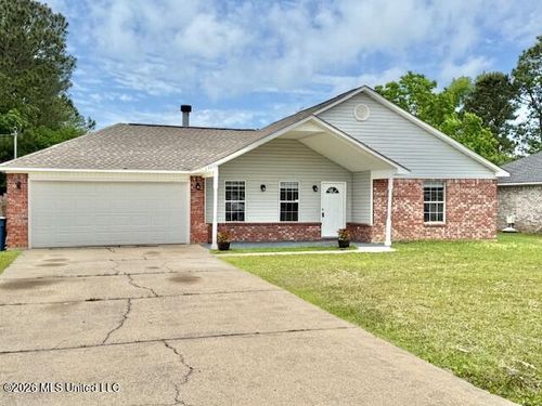 3305 N 8th St, Ocean Springs, MS, 39564-8627 | Card Image