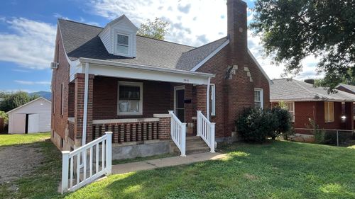 3811 Sunrise Ave Nw, Roanoke, VA, 24012-3211 | Card Image