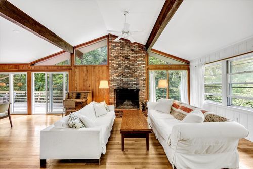 44 Nobska Rd, Woods Hole, MA, 02543-1420 | Card Image