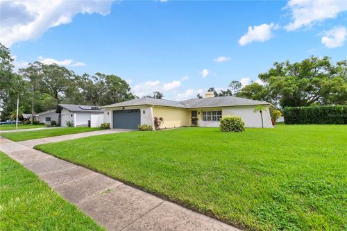 2813 Meadow Wood Dr, CLEARWATER, FL, 33761-1831 | Card Image