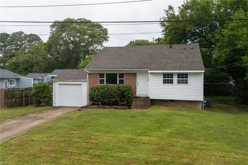 241 Remus Ln, Virginia Beach, VA, 23452-4231 | Card Image