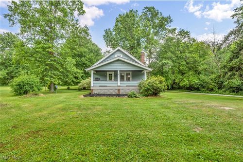 1425 Keefer Rd, Girard, OH, 44420-1431 | Card Image