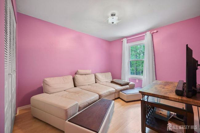 297 Constitution Cir, Townhouse with 3 bedrooms, 3 bathrooms and null parking in North Brunswick NJ | Image 15