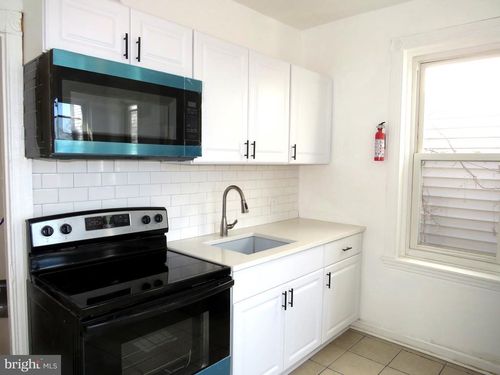 2-356 E Walnut Ln, PHILADELPHIA, PA, 19144-1034 | Card Image