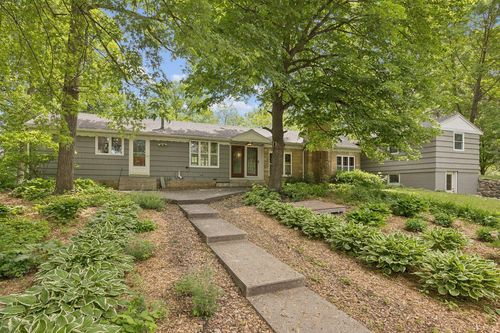 7043 Highway 71 Ne, Willmar, MN, 56201-9103 | Card Image