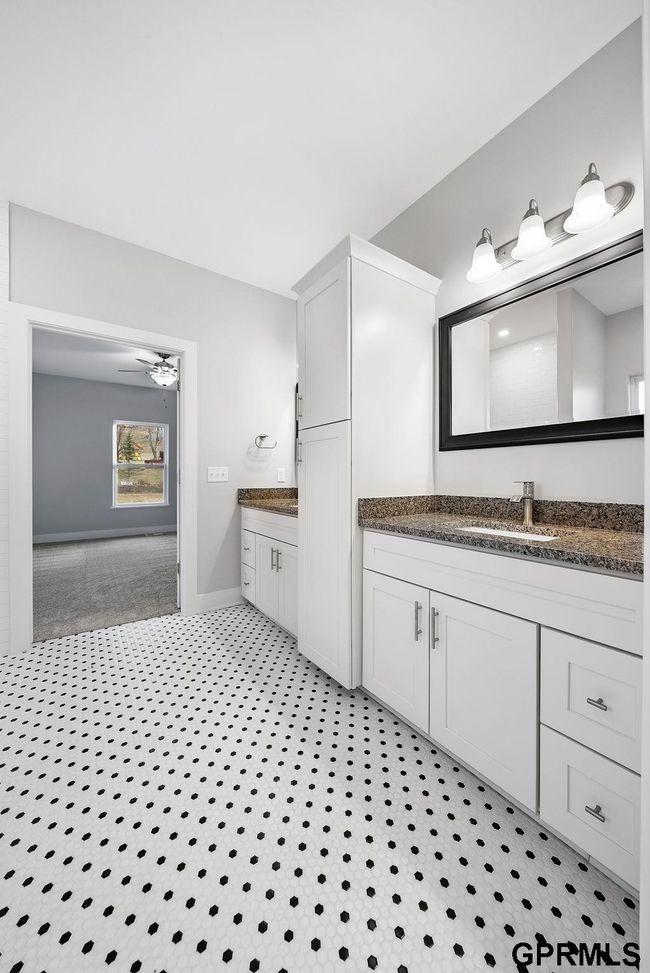 1314 Silver Ln, House other with 3 bedrooms, 2 bathrooms and 3 parking in Crescent IA | Image 18