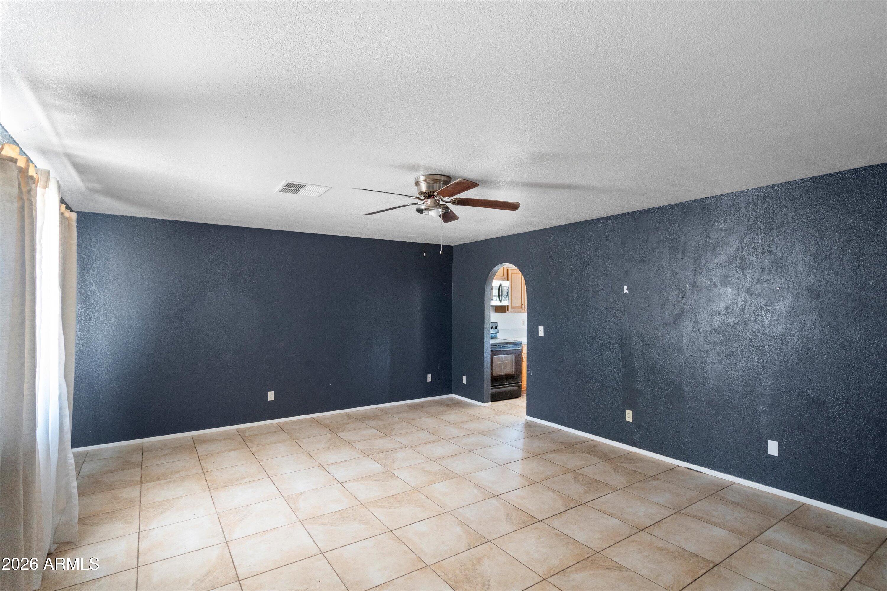 Residential in Wittmann 5