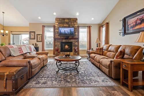 186 Lazy Creek Way, Kalispell, MT, 59901-6896 | Card Image