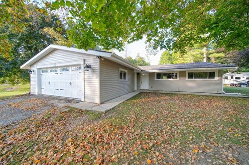 320 S Clinton St, Manchester, MI, 48158 | Card Image