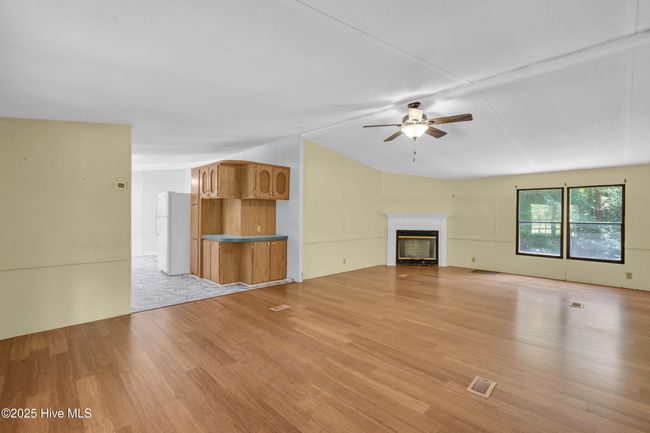 2092 John Henry Store Rd, House other with 3 bedrooms, 2 bathrooms and null parking in Currie NC | Image 9