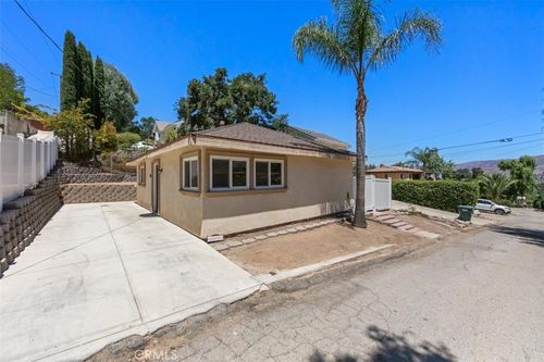 1151 El Camino Real, Simi Valley, CA, 93063-4770 | Card Image