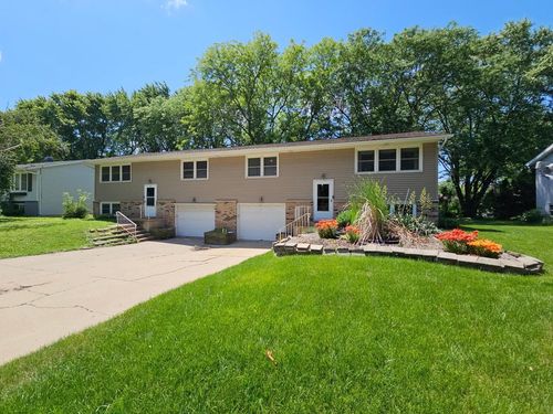 7121-7123 Century Avenue, MIDDLETON, WI, 53562 | Card Image