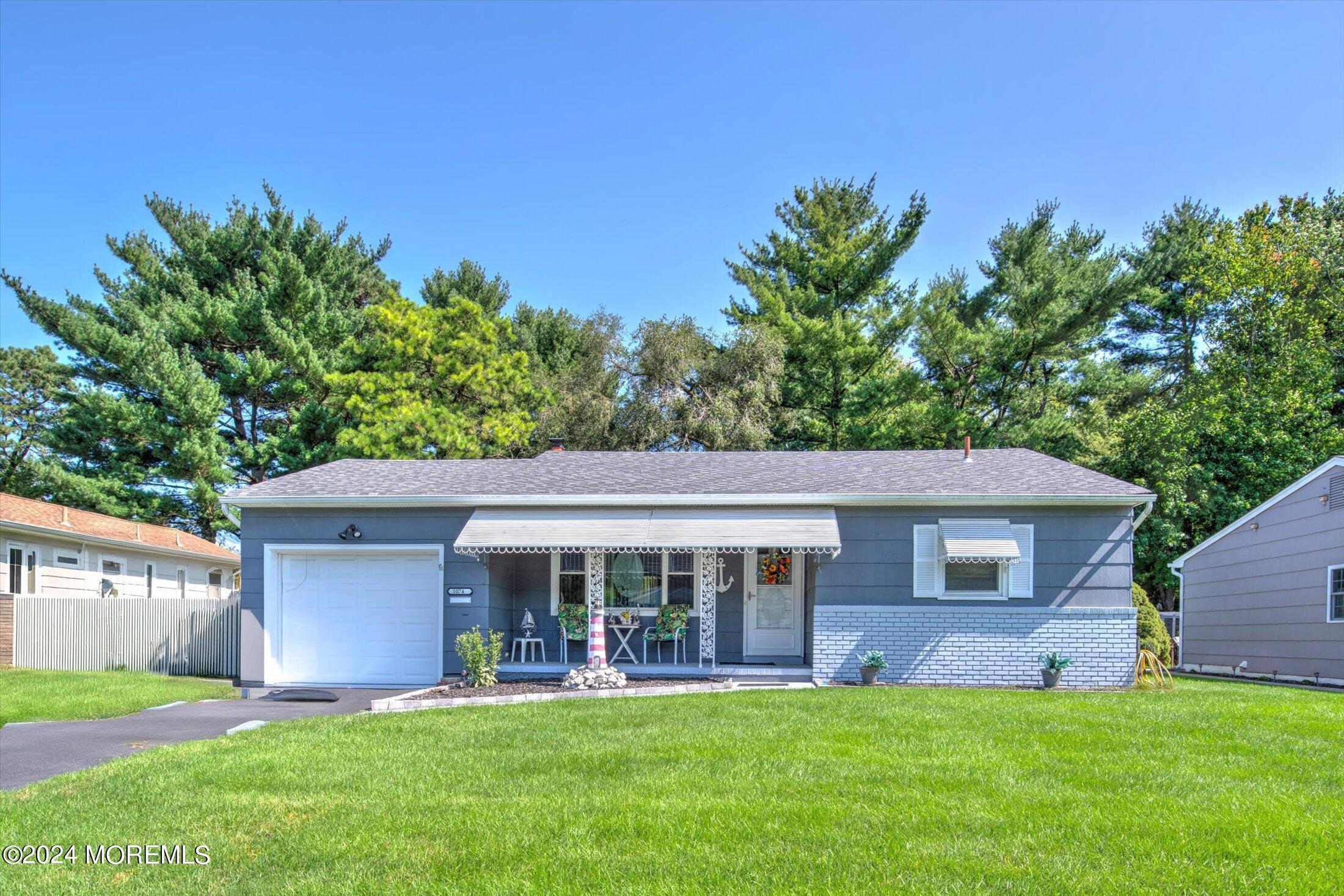Edgebrook Dr, Toms River, NJ 08757