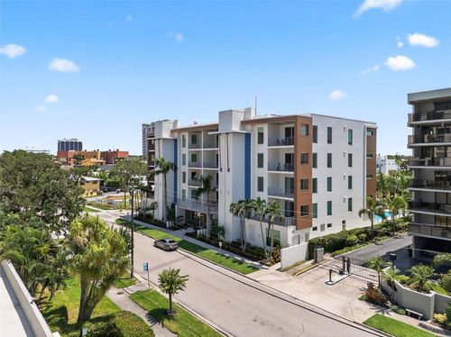 302-711 S Palm Ave, Sarasota, FL, 34236-7723 | Card Image