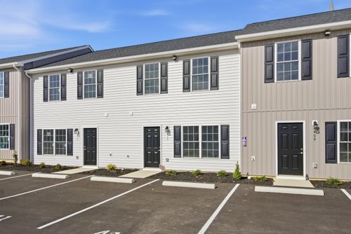 10-413 N Washington Ave, Pulaski, VA, 24301-4629 | Card Image