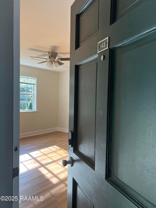 apt-143-3121 Johnston St, Lafayette, LA, 70503-3760 | Card Image
