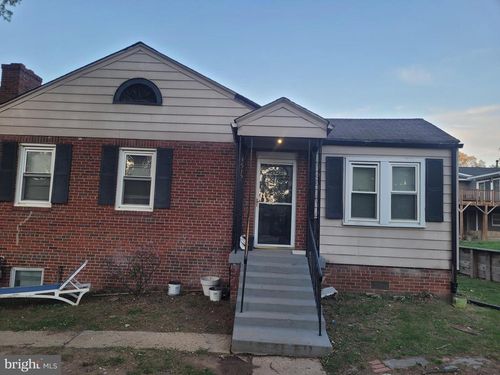 1515 3rd St, GLENARDEN, MD, 20706-1611 | Card Image