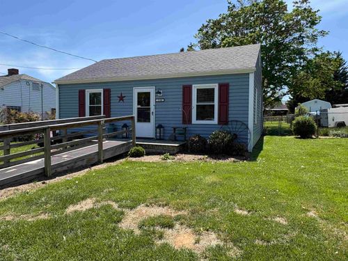 2240 Cortland St, WAYNESBORO, VA, 22980-2006 | Card Image