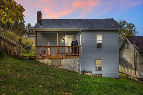 20 Brokers Ln, Penn, PA, 15675-9603 | Card Image