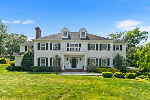 3 Autumn Ridge Rd, Newtown, CT, 06470-1062 | Card Image