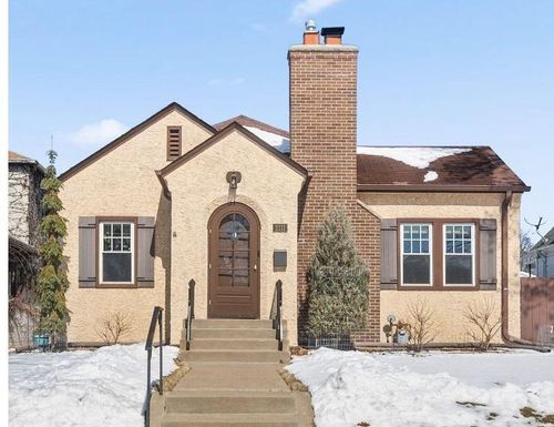 2111 Niles Ave, Saint Paul, MN, 55116-1138 | Card Image