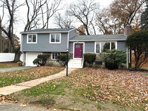 11-11 Ashmont Rd, Wellesley, MA, 02481-5453 | Card Image