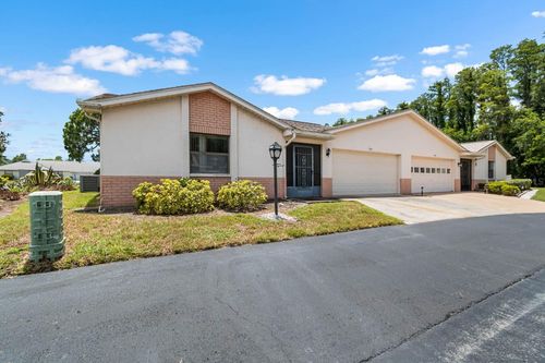 1760 Atrium Dr, Sun City Center, FL, 33573-5081 | Card Image