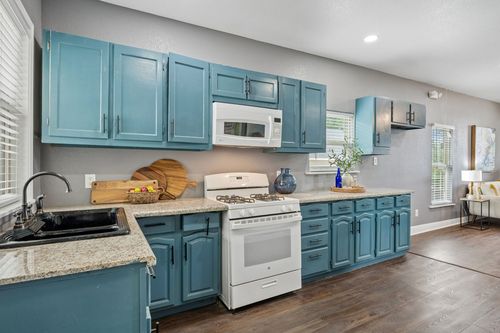 2505 Chester Ave, Fort Worth, TX, 76106-7512 | Card Image