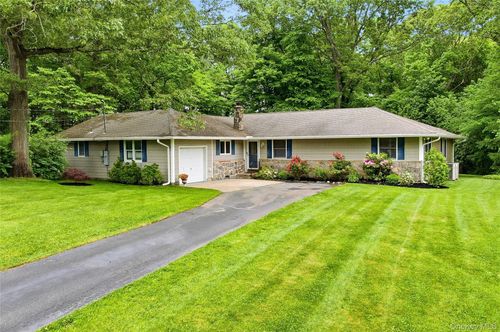 25 Edcris Ln, Huntington, NY, 11743-4005 | Card Image