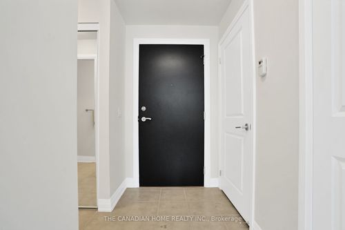 328-85 Attmar Dr, Brampton, ON, L6P0Y6 | Card Image