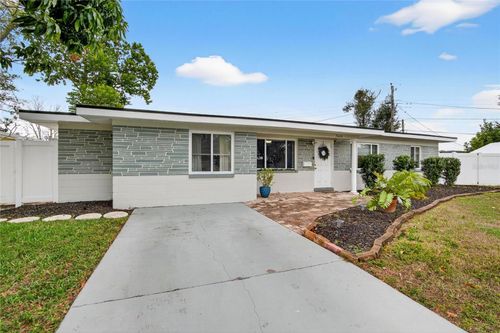 5600 32nd Ave N, St Petersburg, FL, 33710-2518 | Card Image