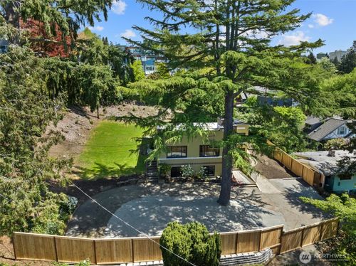 130 Nw 56th Street, Seattle, WA, 98107 | Card Image