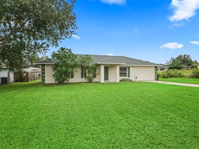 8 Pecan Course Circle, House other with 3 bedrooms, 2 bathrooms and null parking in Ocala FL | Image 3