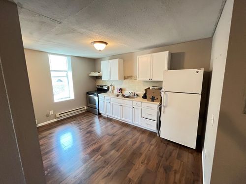 300 1st St S, Montgomery, MN, 56069-1673 | Card Image