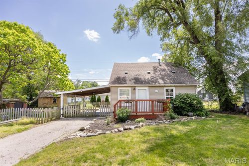 442 Pershing Ave, Wood River, IL, 62095-1316 | Card Image