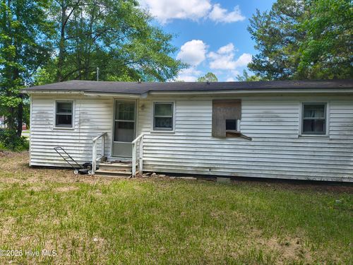 104 Maple Avenue, Maysville, NC, 28555 | Card Image