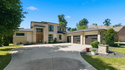 10228 Chambord Knl, Fort Wayne, IN, 46835-9135 | Card Image