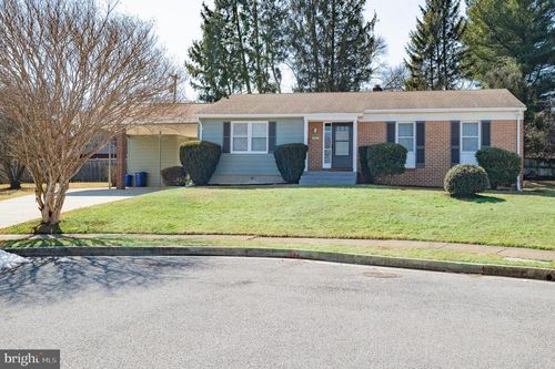 7 Cedar Bluff Ct, CATONSVILLE, MD, 21228-2607 | Card Image