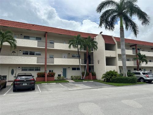 306-8901 E Hollybrook Blvd, Pembroke Pines, FL, 33025 | Card Image