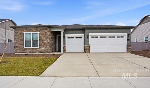 2221 N Kenora Ave, Star, ID, 83669-1179 | Card Image