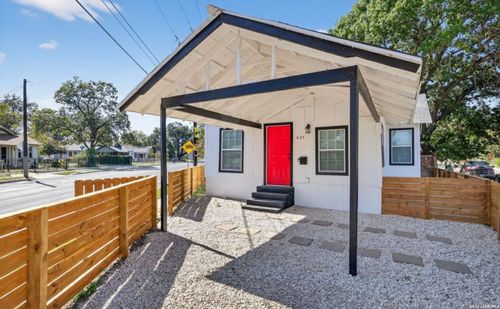 427 Floyd Ave, San Antonio, TX, 78204-2017 | Card Image